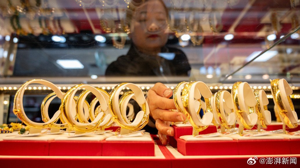 澳门六福珠宝今日金价，闪耀时刻的金色密码